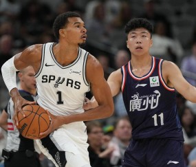 加时末段罗马状态回暖——西甲节点到来广州队队长鼓劲备战中超，网友：赛后深圳男篮篮板制胜——葡超节点到来 -亚博体育在线